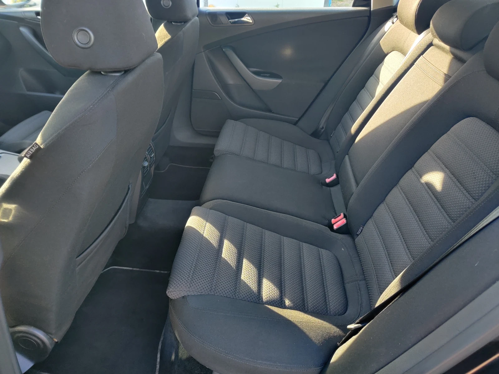 VW Passat 2.0 TDI DSG , снимка 11 - Автомобили и джипове - 54984470