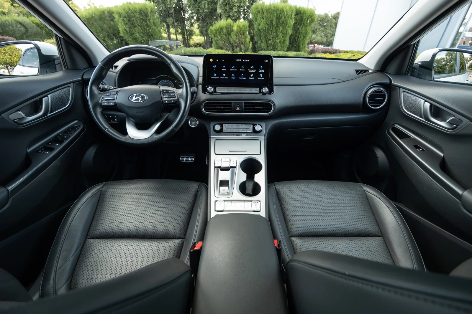 Hyundai Kona Head Up 360 /64KW/SWISS, снимка 11 - Автомобили и джипове - 55601820