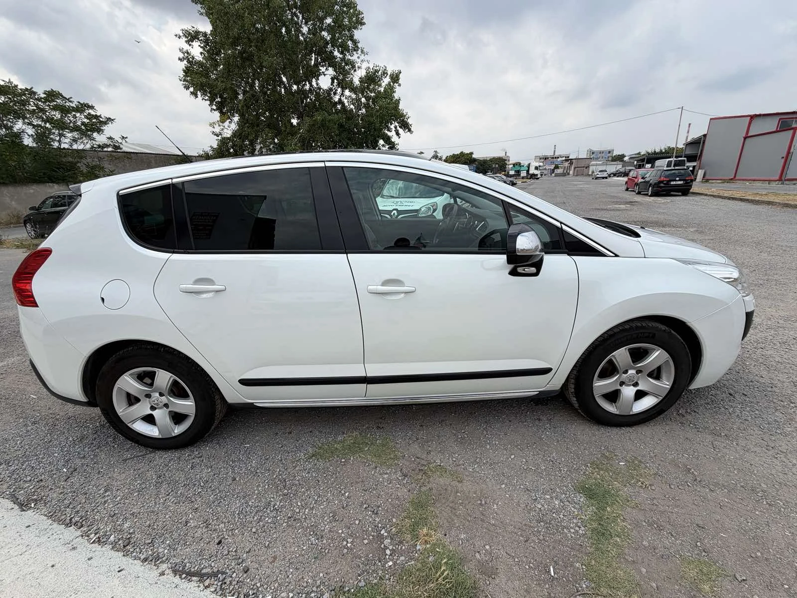 Peugeot 3008  hibrid 4x4, снимка 6 - Автомобили и джипове - 55375003