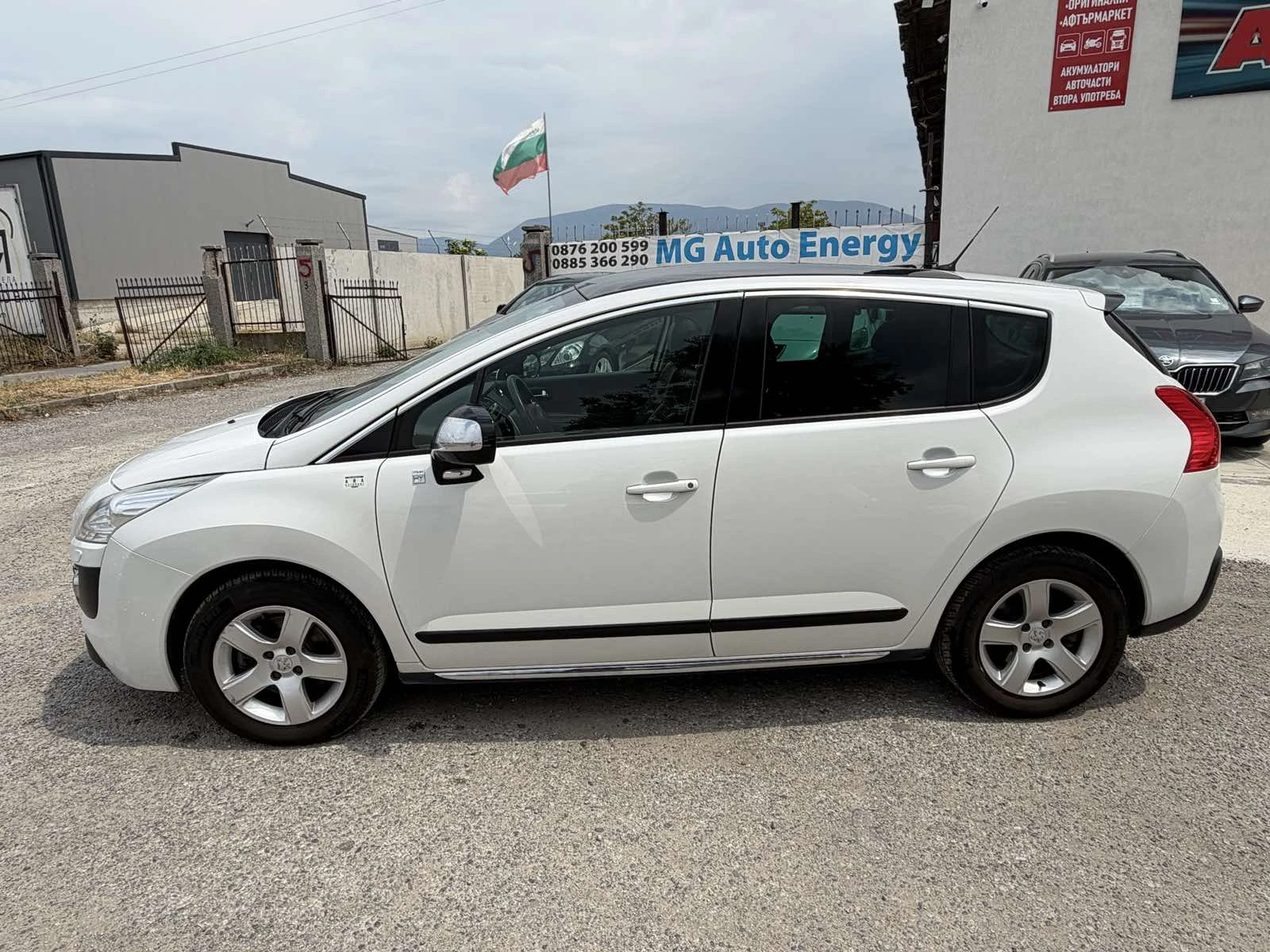 Peugeot 3008  hibrid 4x4, снимка 2 - Автомобили и джипове - 55375003