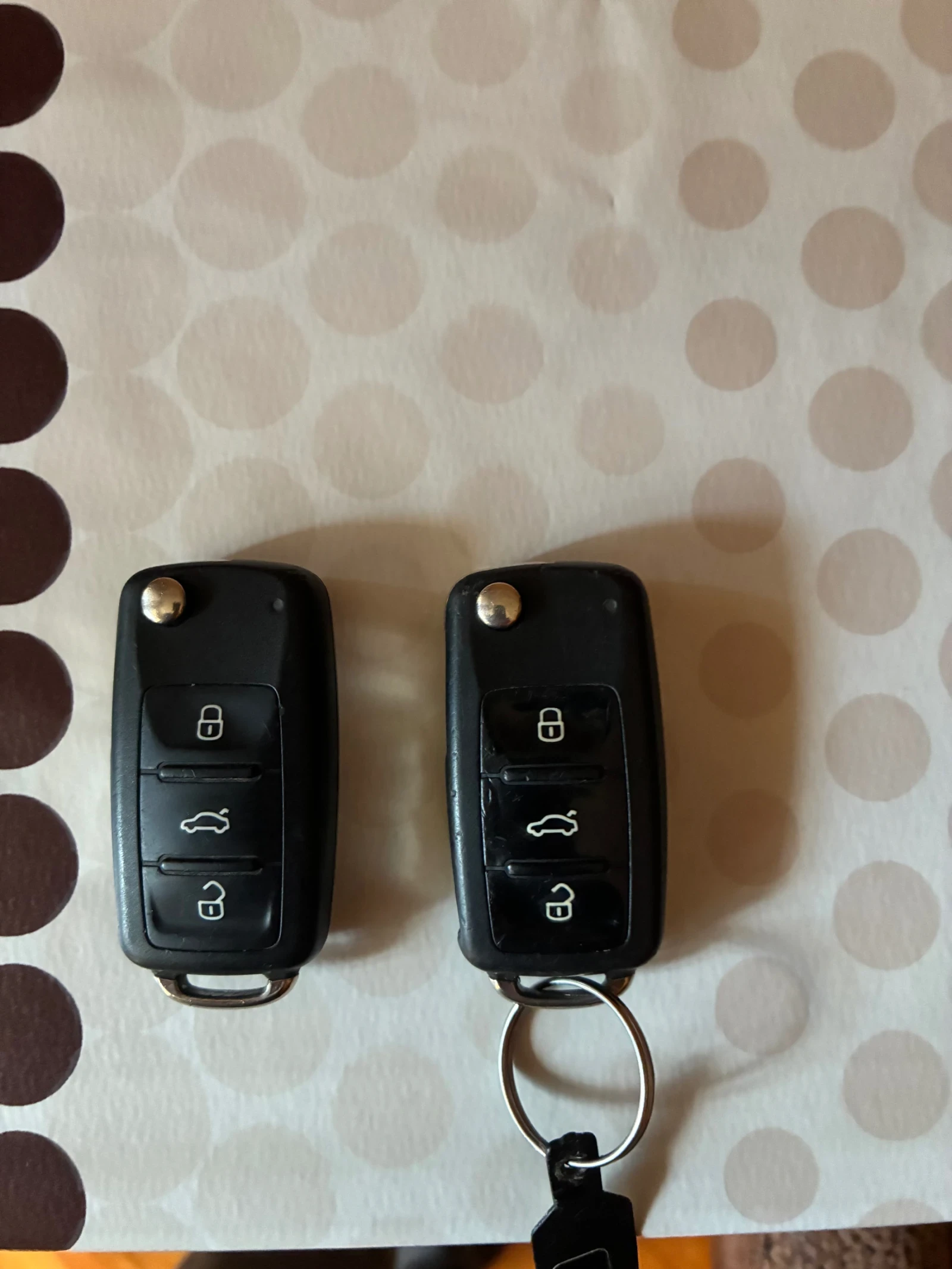 VW Caddy, снимка 15 - Автомобили и джипове - 55412842