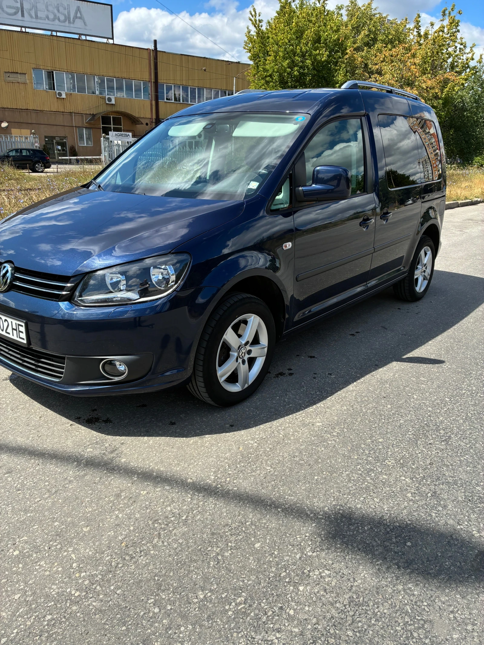 VW Caddy, снимка 2 - Автомобили и джипове - 55412842