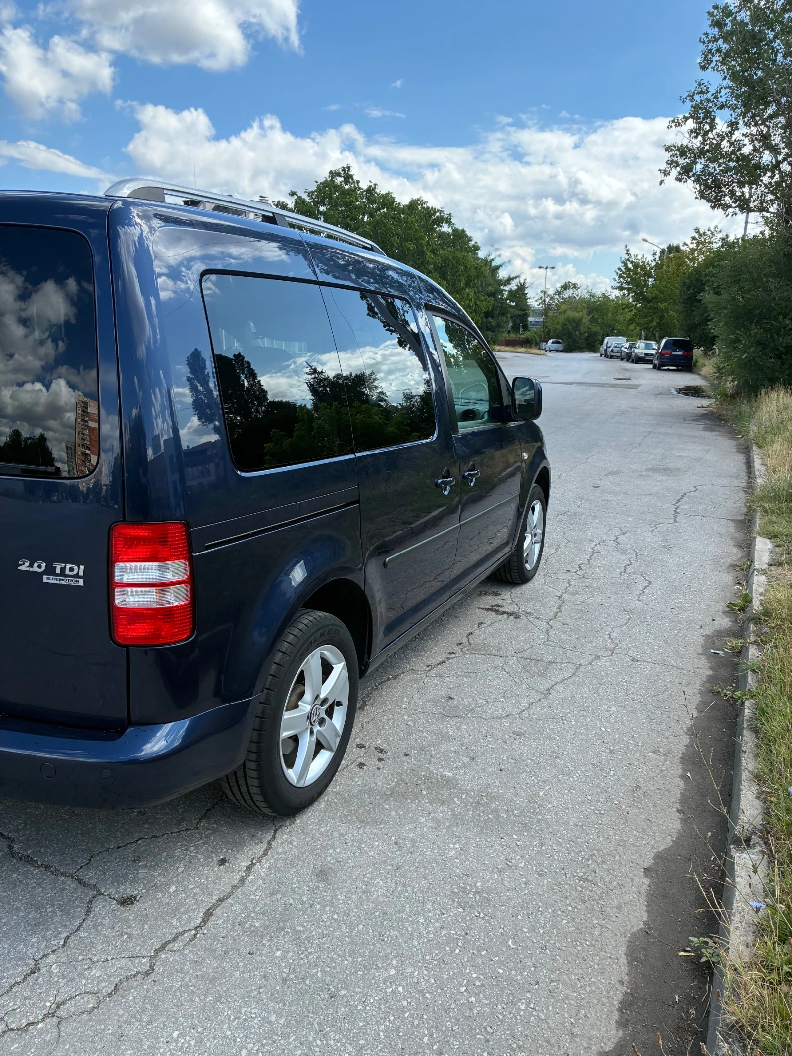 VW Caddy, снимка 6 - Автомобили и джипове - 55412842