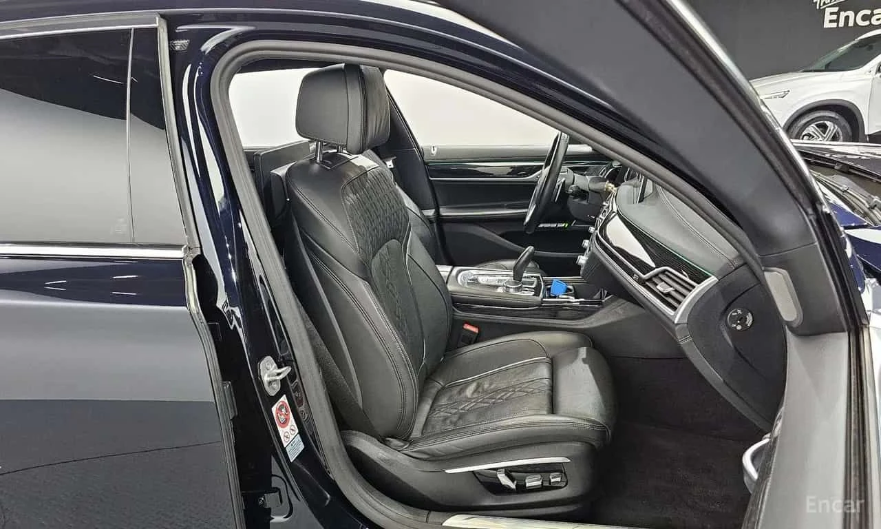 BMW 730 * 730Ld xDrive M Sport * ТЕЛЕВИЗОРИ * ОБДУХВАНЕ, снимка 10 - Автомобили и джипове - 55564874