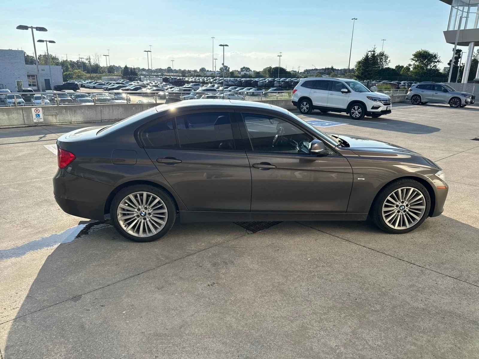 BMW 335 xDrive Автокредит Цена до България, снимка 2 - Автомобили и джипове - 55574282