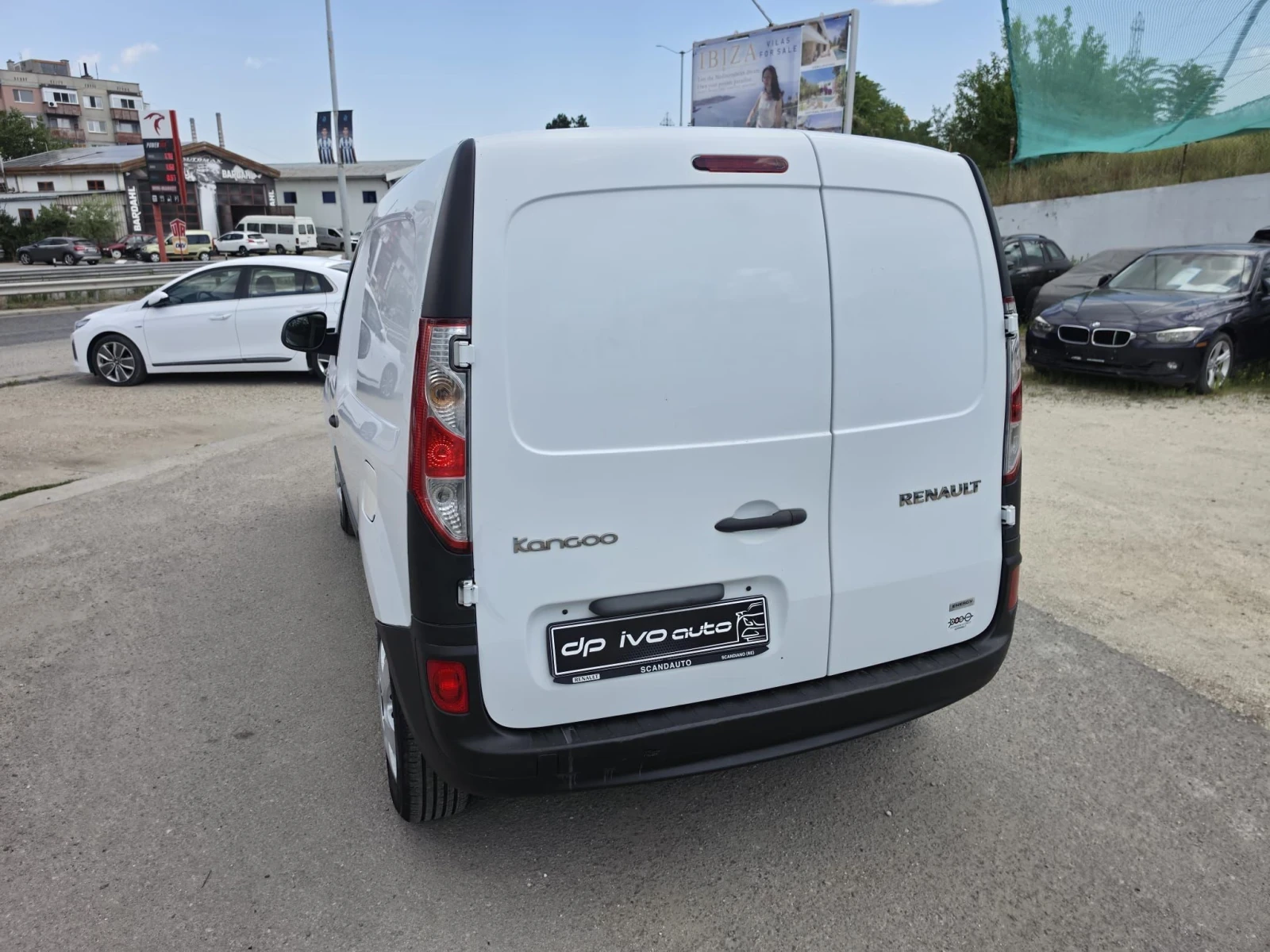 Renault Kangoo 1.5DCI* EURO 6* ОТЛИЧЕН* , снимка 4 - Автомобили и джипове - 55617661