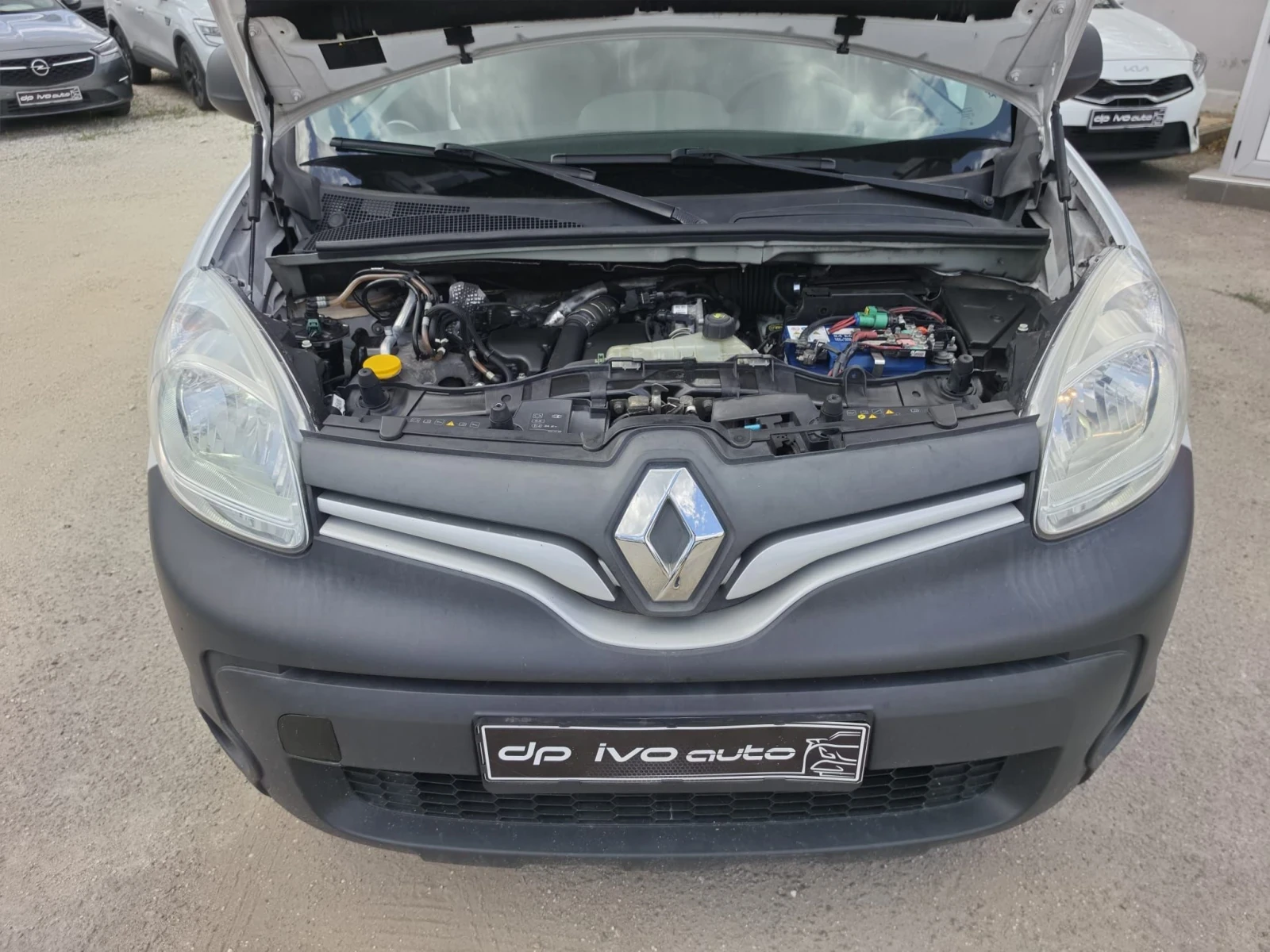 Renault Kangoo 1.5DCI* EURO 6* ОТЛИЧЕН* , снимка 13 - Автомобили и джипове - 55617661