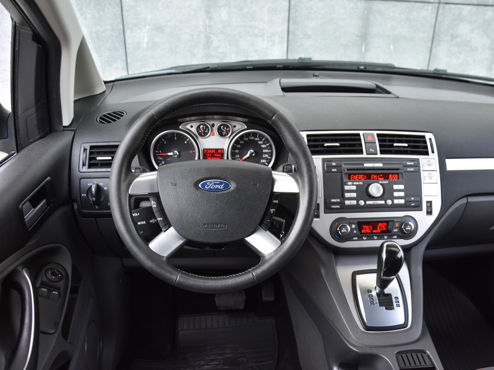 Ford C-max 2.0TDCI, снимка 9 - Автомобили и джипове - 55734647
