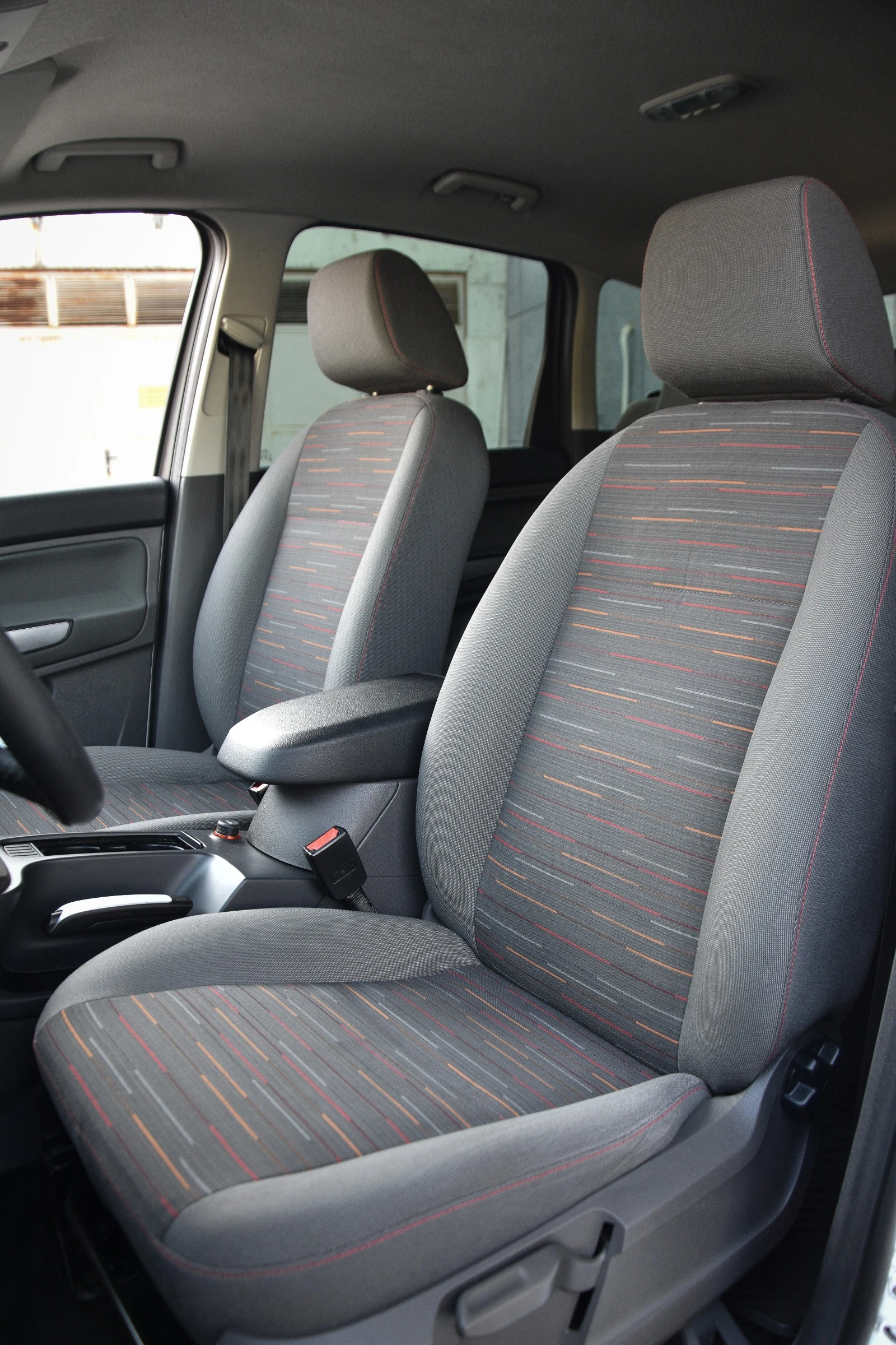Ford C-max 2.0TDCI, снимка 10 - Автомобили и джипове - 55734647