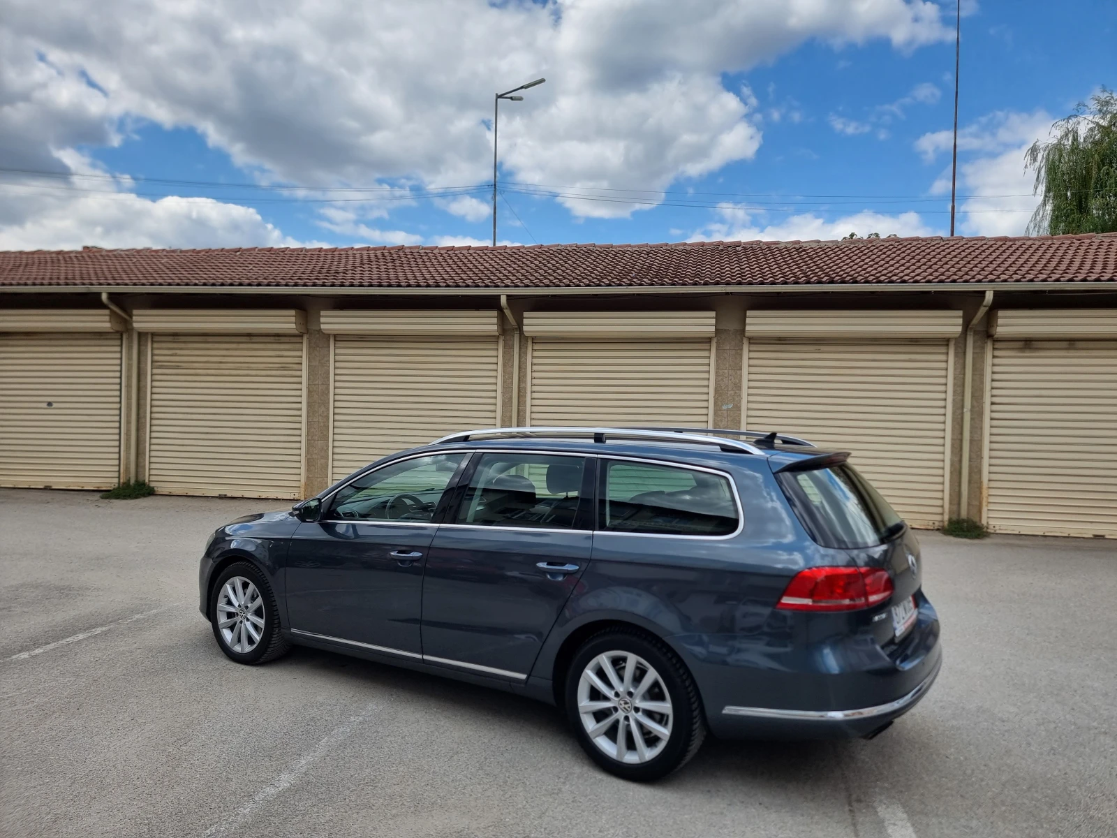 VW Passat 2.0TDI* AVTOMAT* , снимка 9 - Автомобили и джипове - 55884776