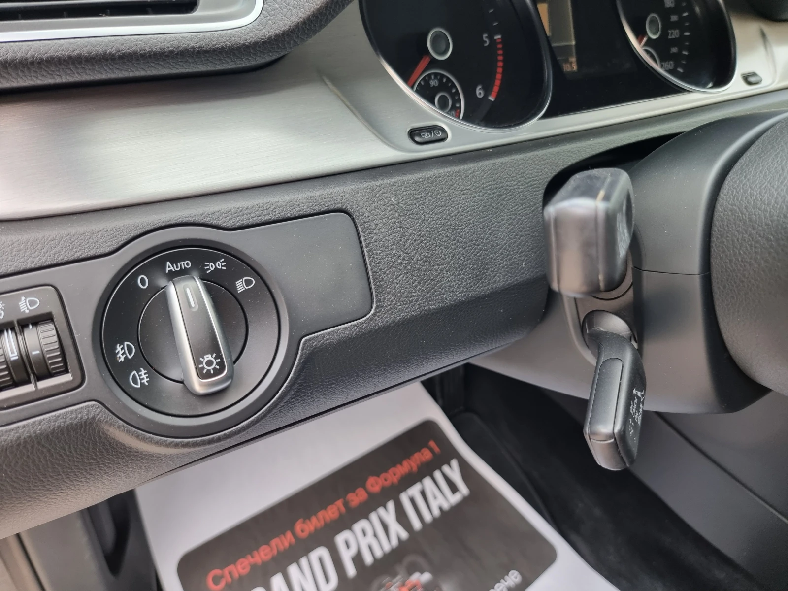 VW Passat 2.0TDI* AVTOMAT* , снимка 15 - Автомобили и джипове - 55884776