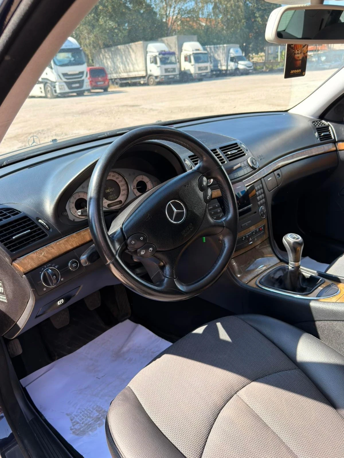 Mercedes-Benz E 220 Cdi Evo Avantgarde , снимка 5 - Автомобили и джипове - 56077740