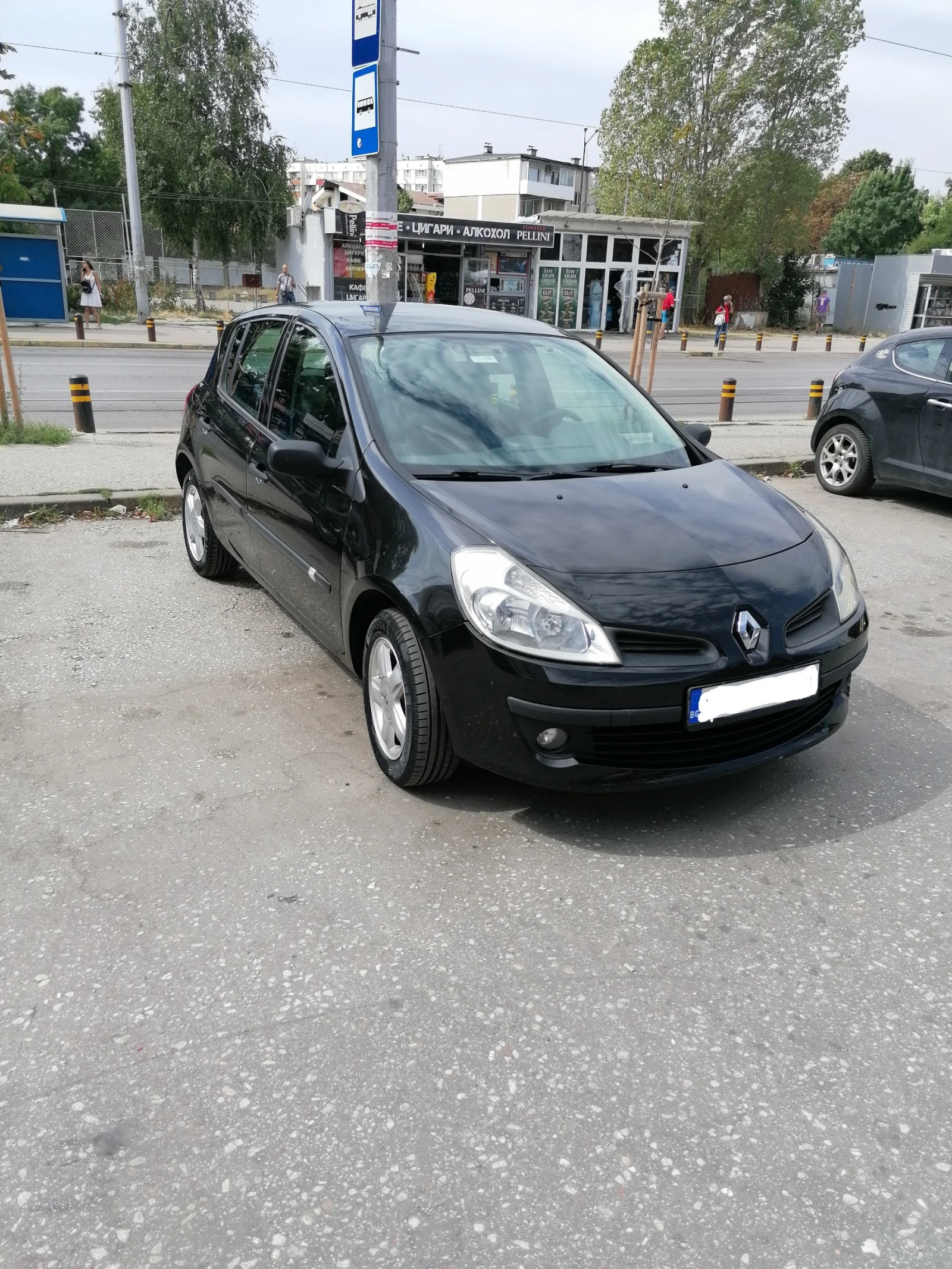 Renault Clio III, снимка 10 - Автомобили и джипове - 56521356