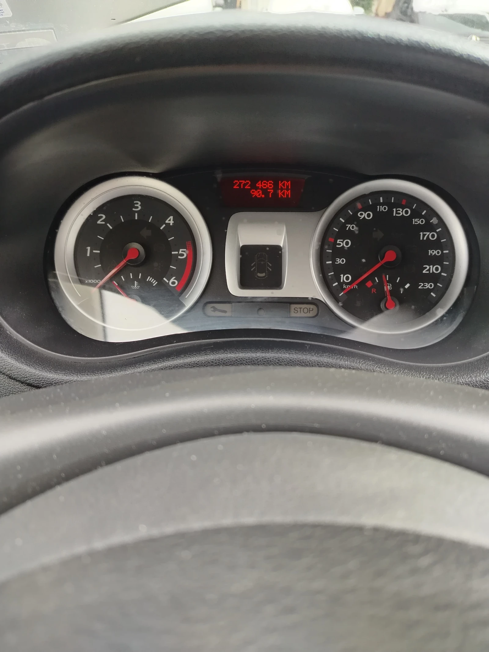 Renault Clio III, снимка 15 - Автомобили и джипове - 56521356