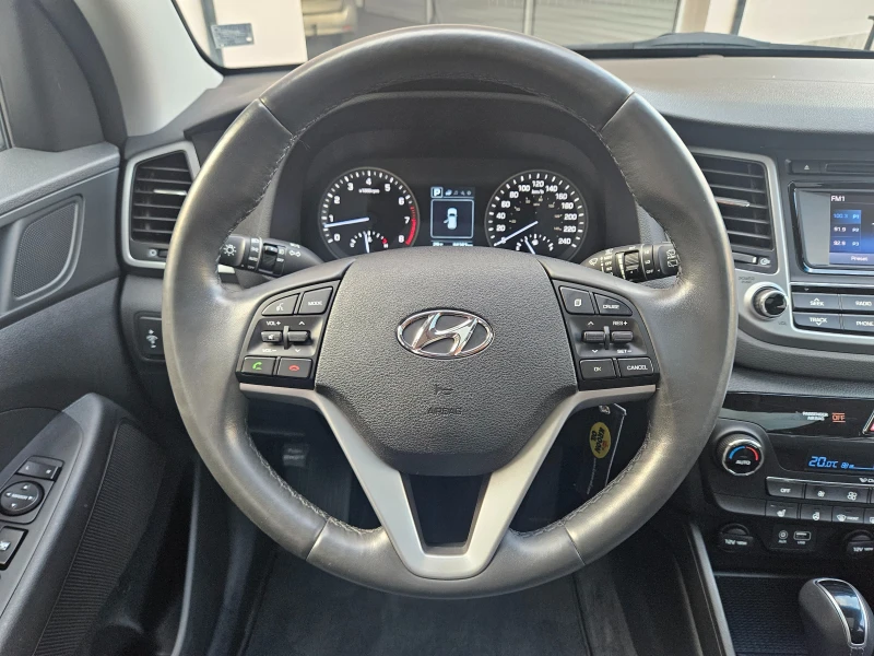 Hyundai Tucson 1.6 T-GDi, снимка 10 - Автомобили и джипове - 47145209