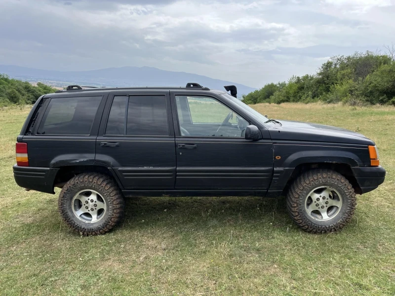 Jeep Grand cherokee 5.2 limited, снимка 4 - Автомобили и джипове - 49124693