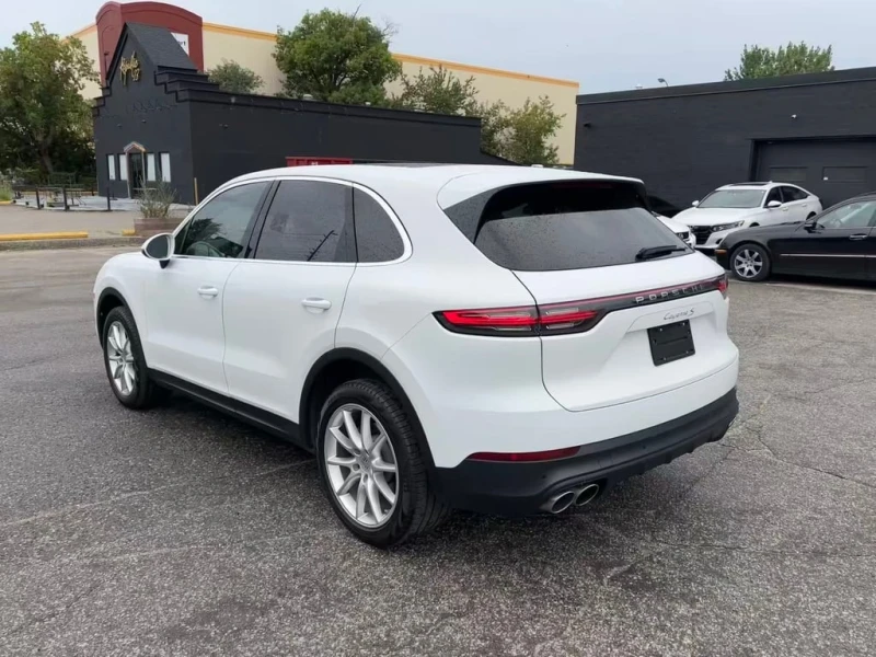 Porsche Cayenne S  CARFAX, снимка 9 - Автомобили и джипове - 52751522