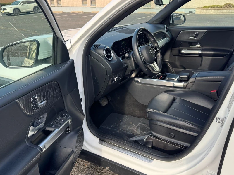 Mercedes-Benz GLB, снимка 13 - Автомобили и джипове - 53119615