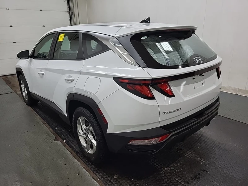 Hyundai Tucson * Essential * CARFAX * БЕЗ ПЪРВОНАЧАЛНА ВНОСКА, снимка 2 - Автомобили и джипове - 53188126