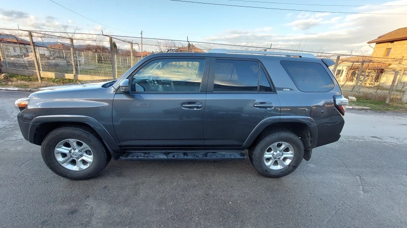 Toyota 4runner SR5, снимка 3 - Автомобили и джипове - 53398413