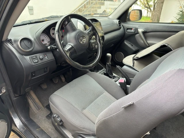 Toyota Rav4, снимка 7 - Автомобили и джипове - 52524860