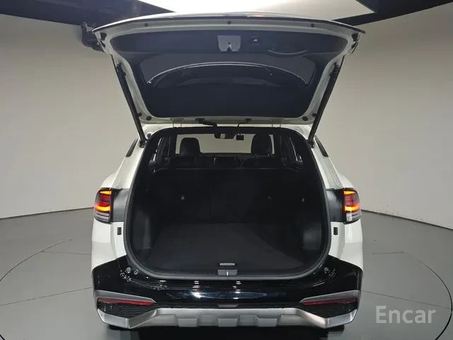 Kia Sportage 1.6 Turbo, снимка 12 - Автомобили и джипове - 55684217