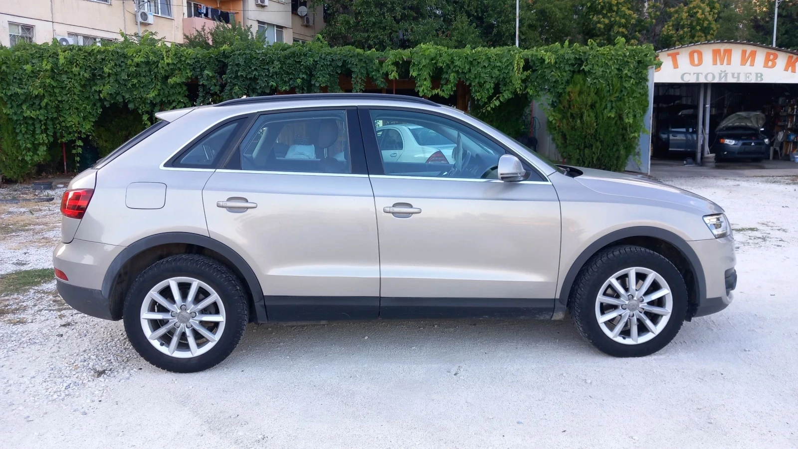 Audi Q3 2.0 - изображение 7