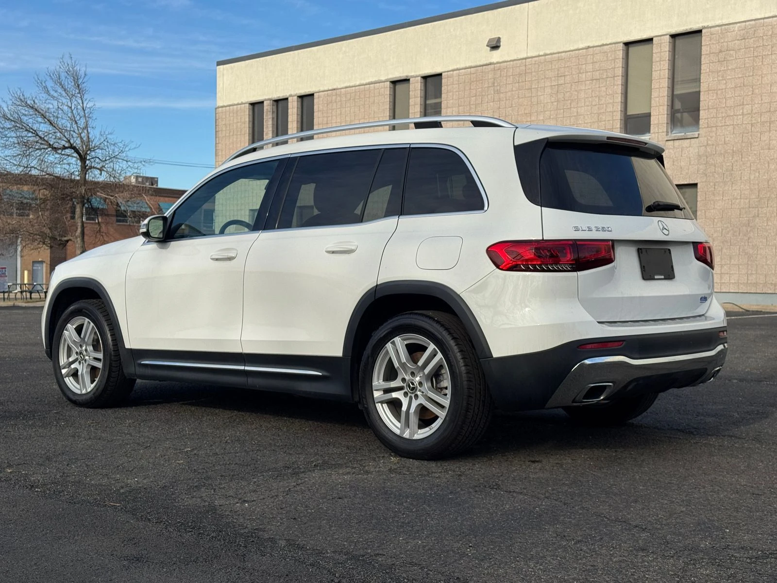 Mercedes-Benz GLB  - изображение 8