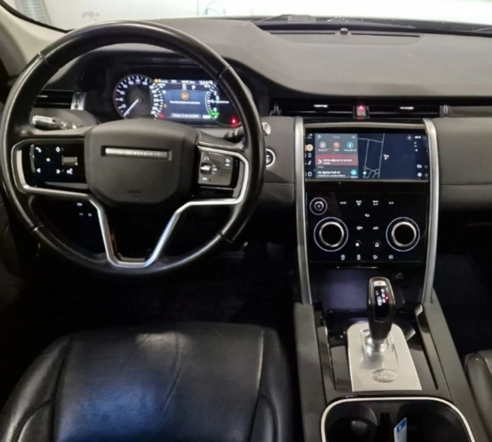 Land Rover Discovery Sport P300e Plug In Hybrid AWD - изображение 7