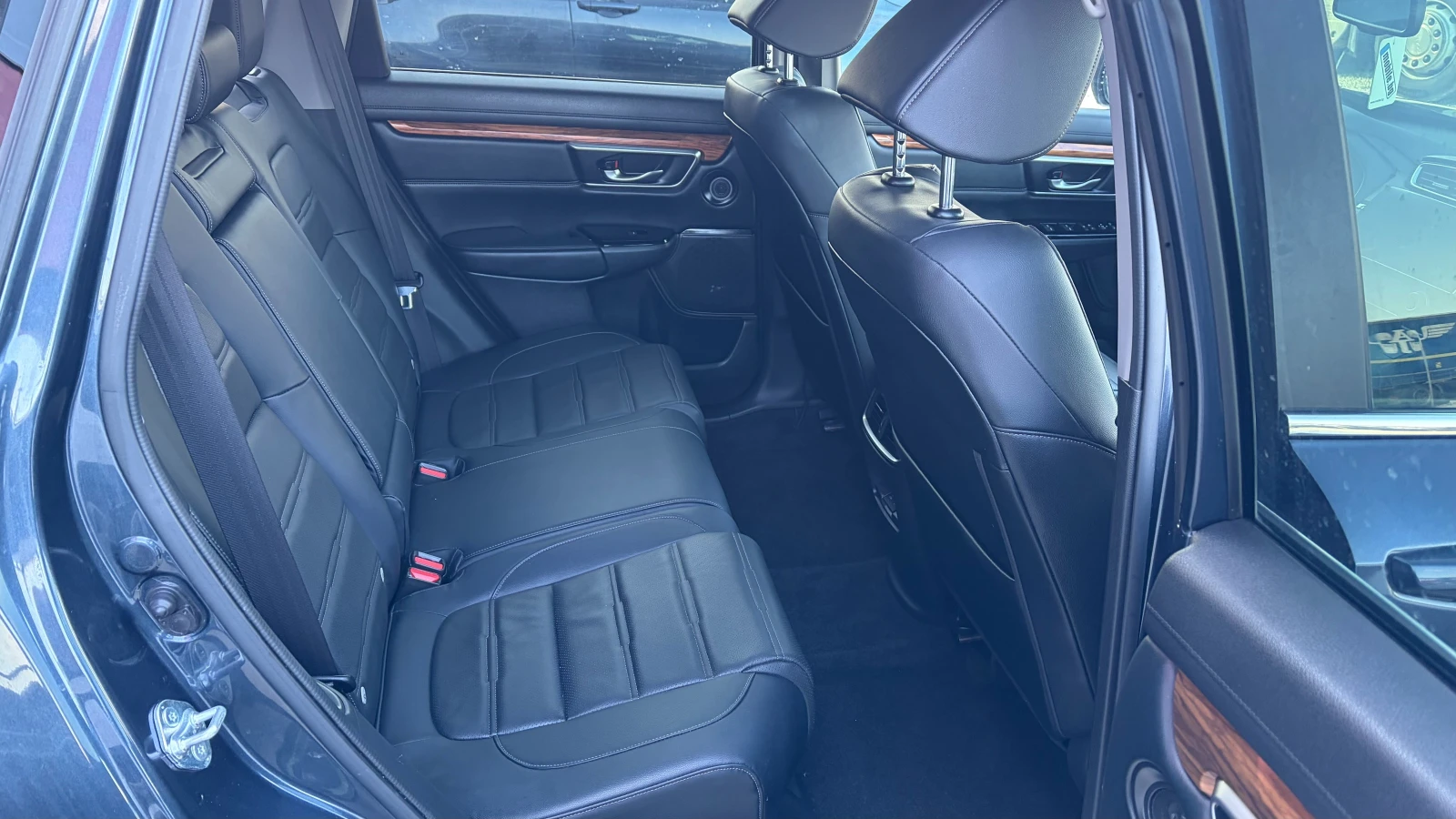 Honda Cr-v 2.0 HEV, снимка 11 - Автомобили и джипове - 54154728