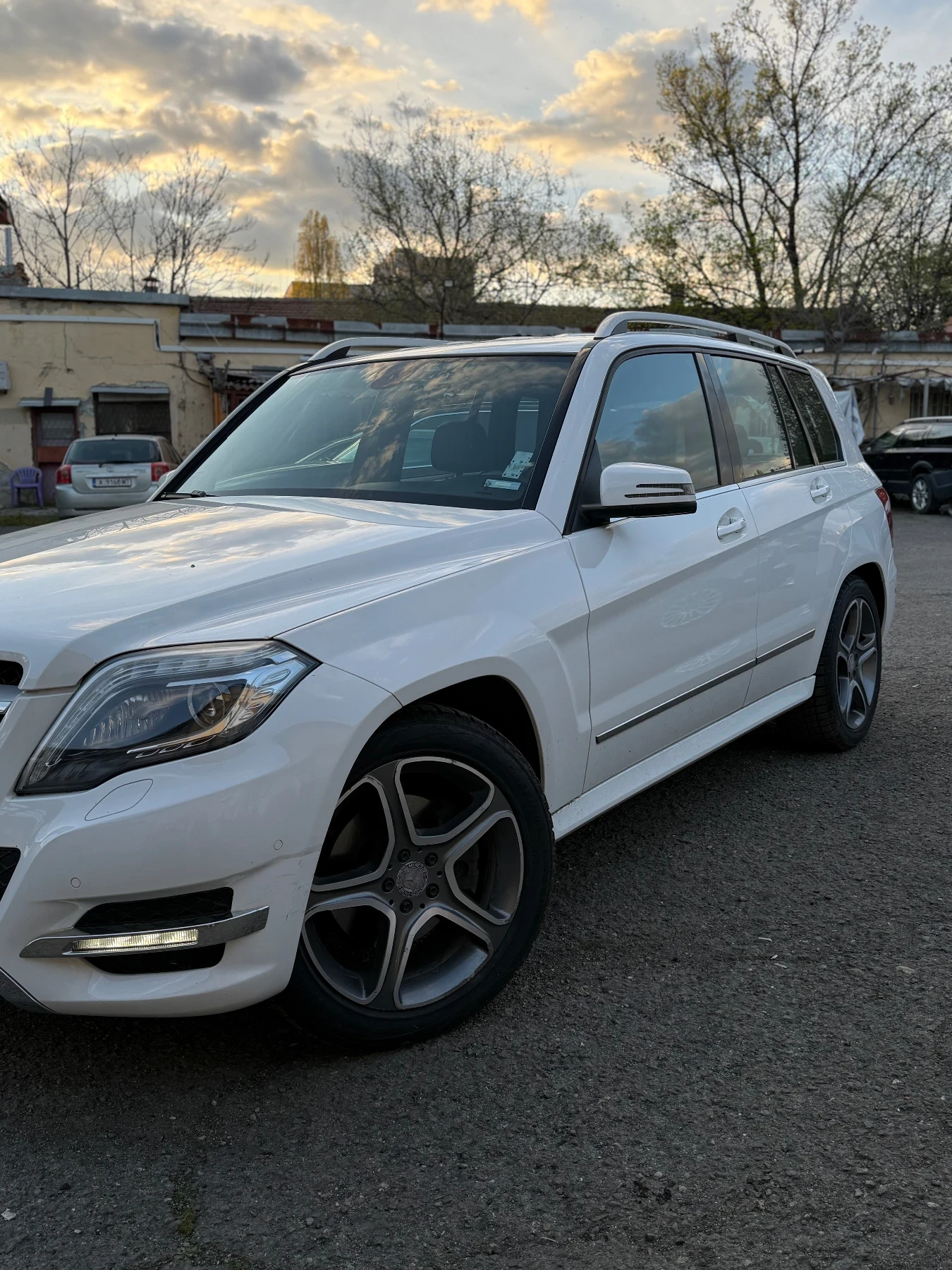 Mercedes-Benz GLK, снимка 12 - Автомобили и джипове - 54295614