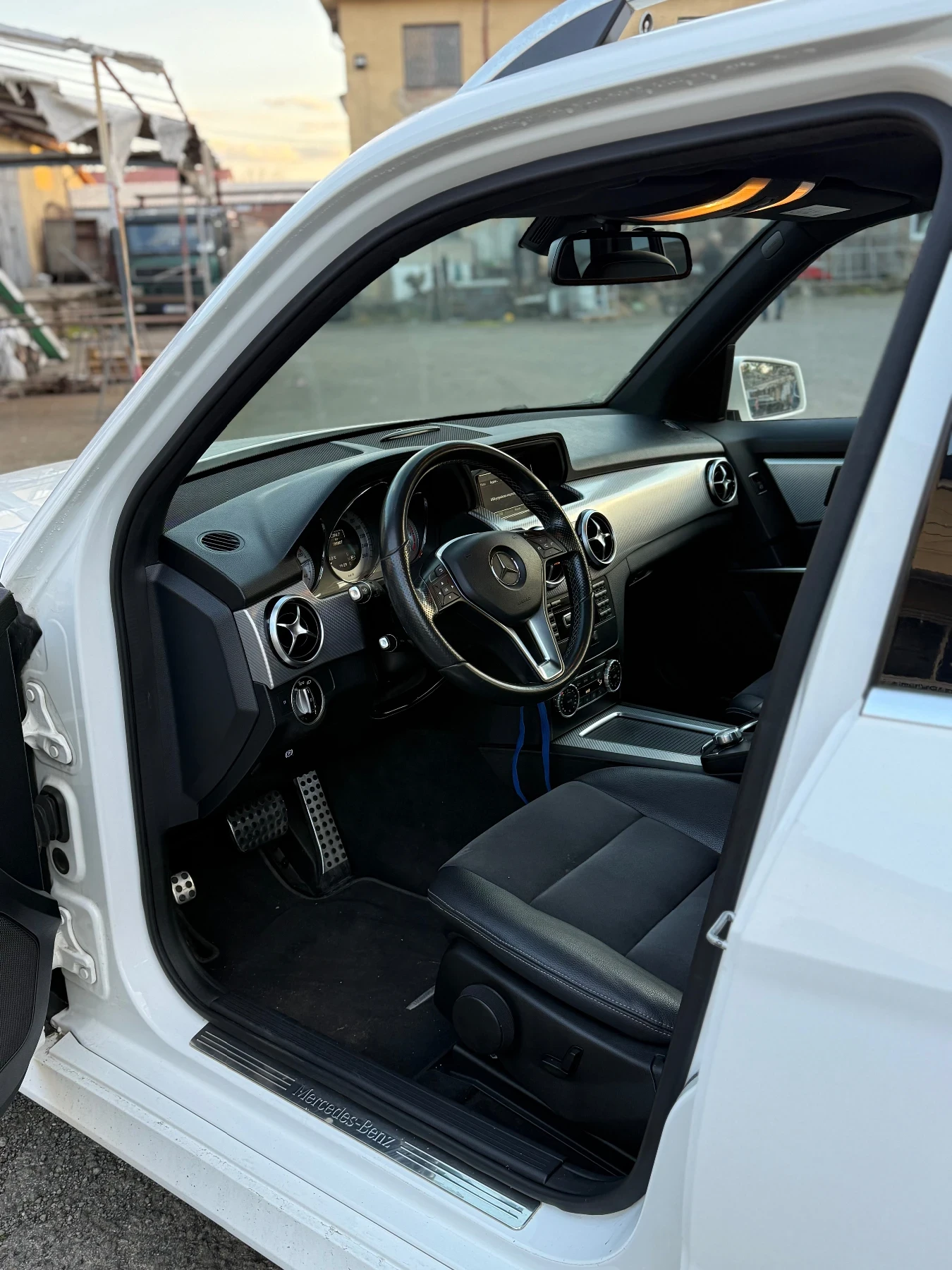 Mercedes-Benz GLK, снимка 2 - Автомобили и джипове - 54295614