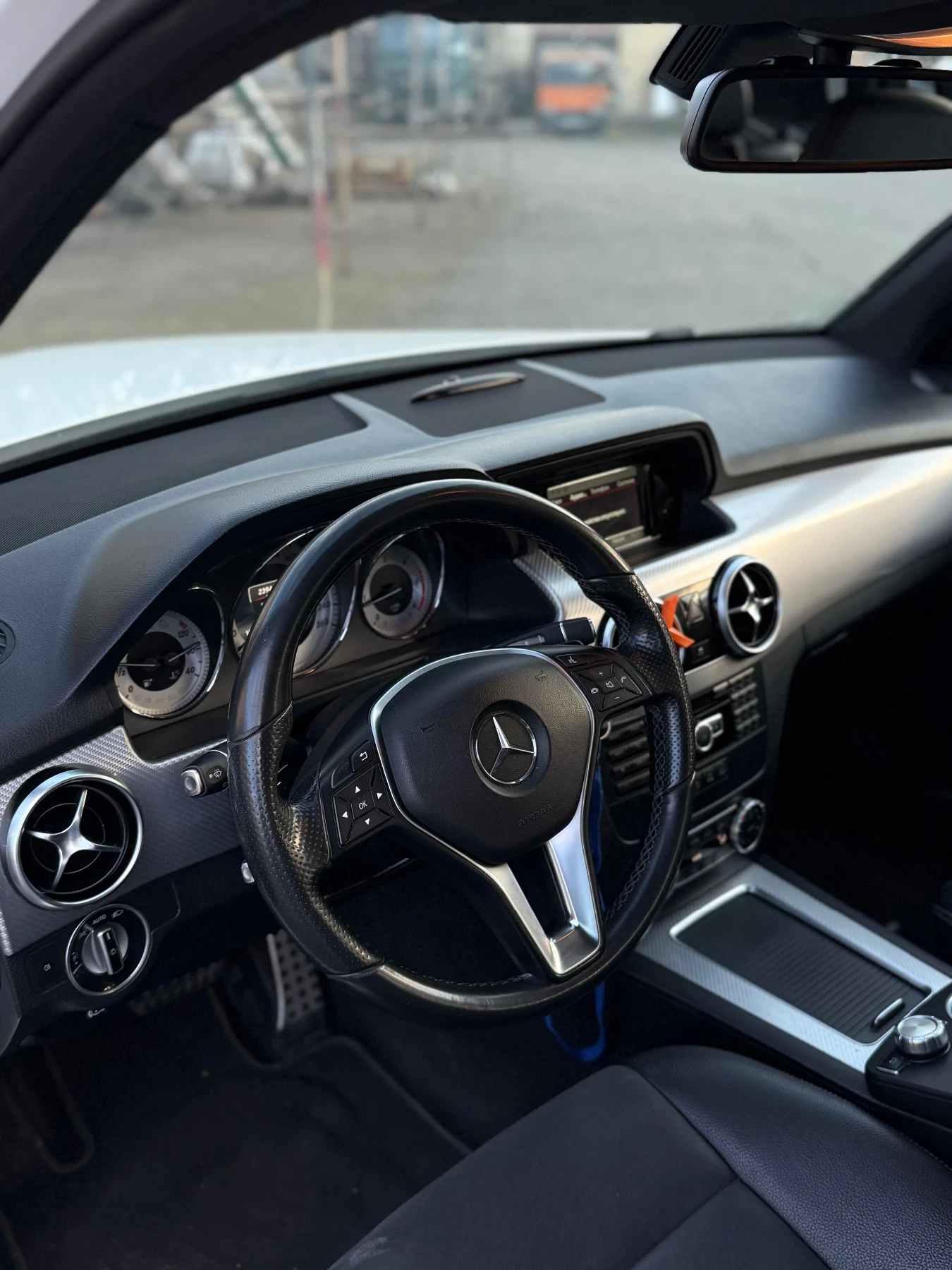 Mercedes-Benz GLK, снимка 3 - Автомобили и джипове - 54295614