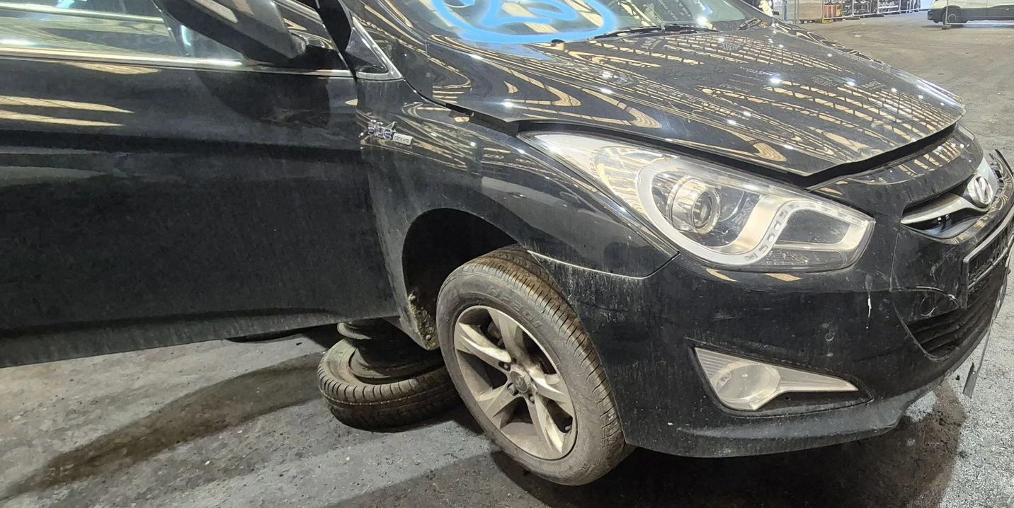 Hyundai IX35 1.7.2.0DЧАСТИ, снимка 7 - Автомобили и джипове - 54446901