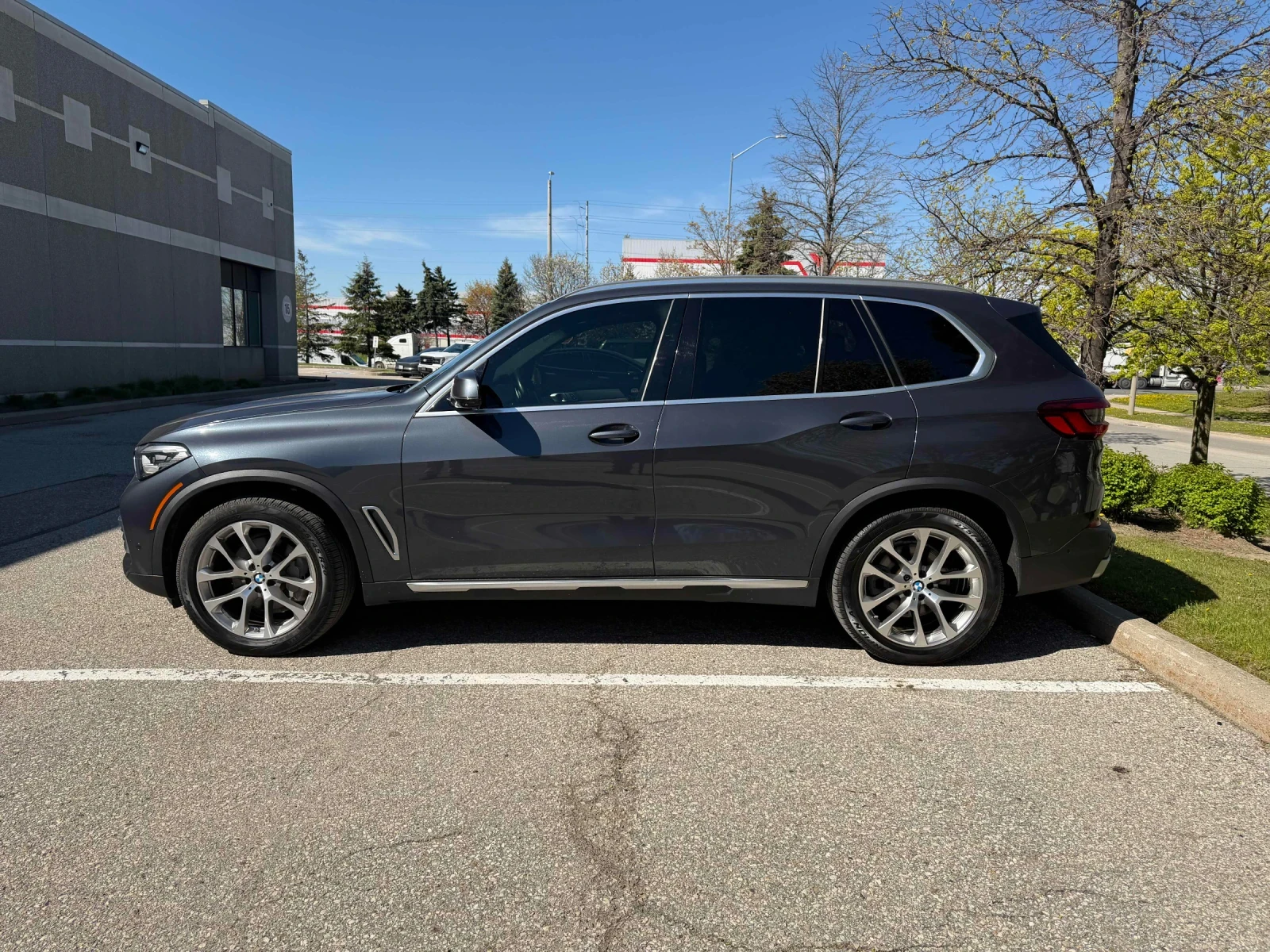 BMW X5 xDrive40i * ПОДГРЕВ * 360 КАМЕРА * CARFAX, снимка 2 - Автомобили и джипове - 54583257