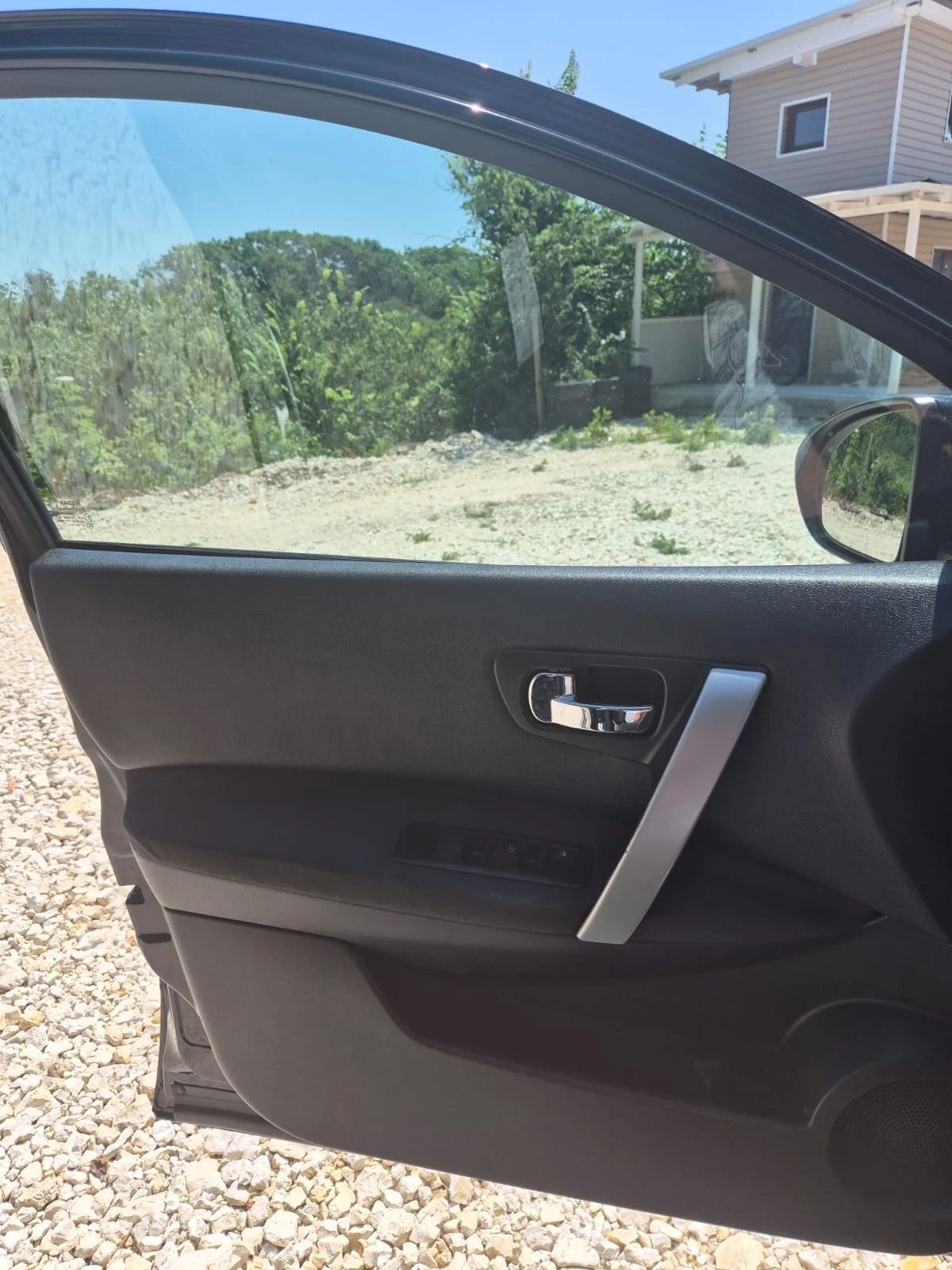 Nissan Qashqai 2.0 /Навигация/Камера/Панорама/4x4, снимка 10 - Автомобили и джипове - 55068360