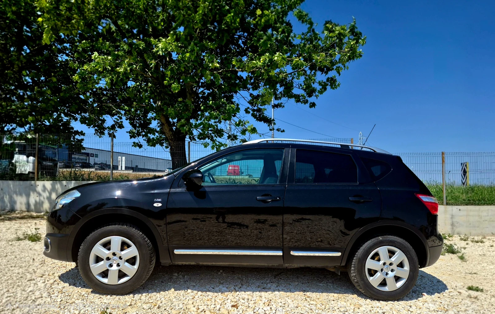 Nissan Qashqai 2.0i/���������/������/��������/4x4 | Mobile.bg � ����������� 4