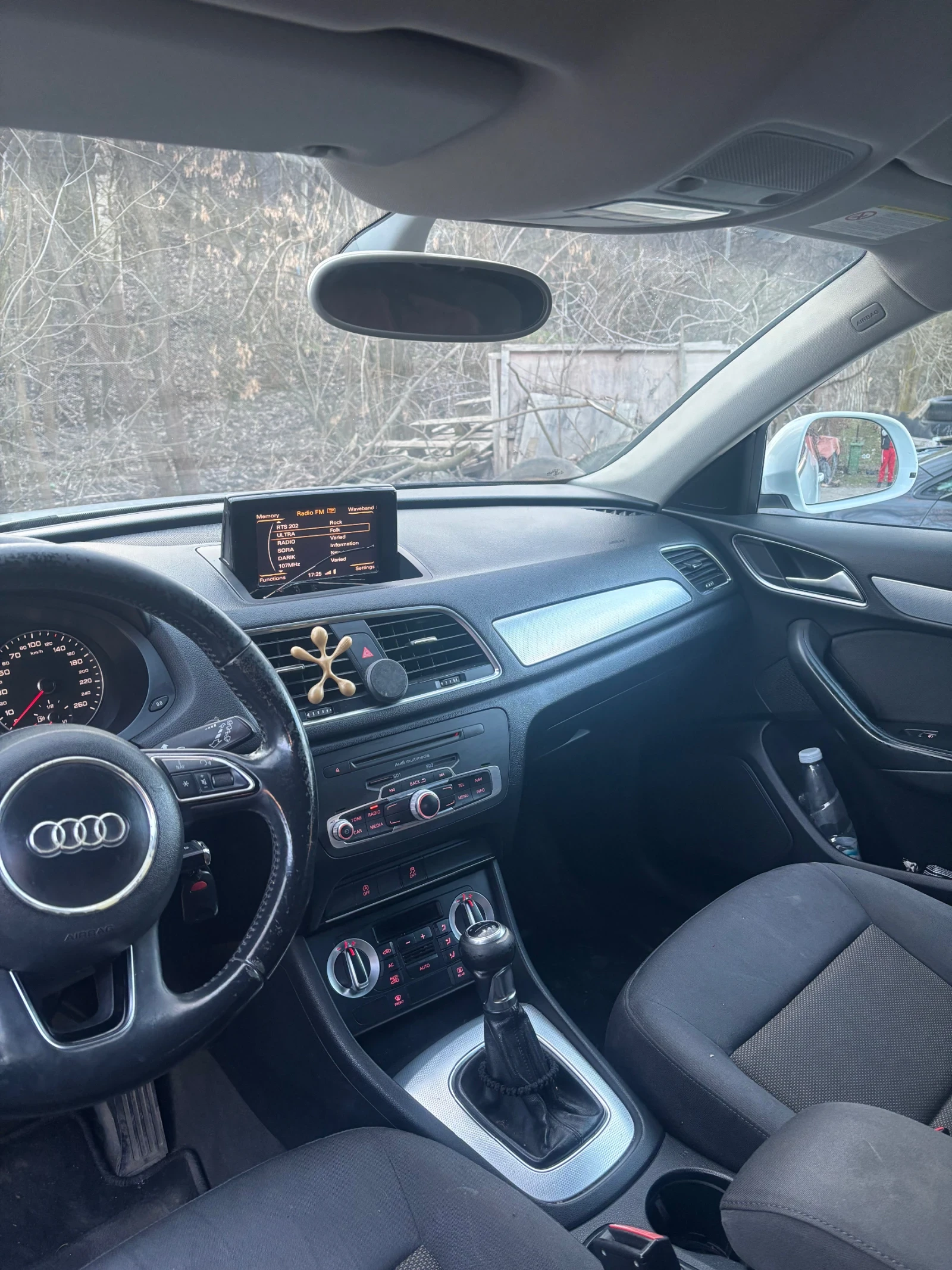 Audi Q3, снимка 9 - Автомобили и джипове - 55384891