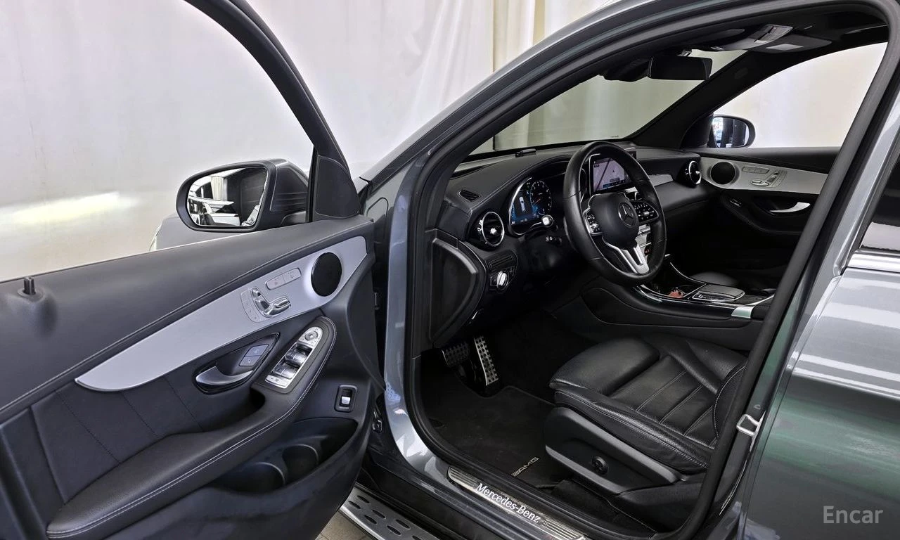 Mercedes-Benz GLC 300 AMG* LINE* ДИСТРОНИК* ХЕДЪП* 360КАМЕРА* , снимка 5 - Автомобили и джипове - 55431147