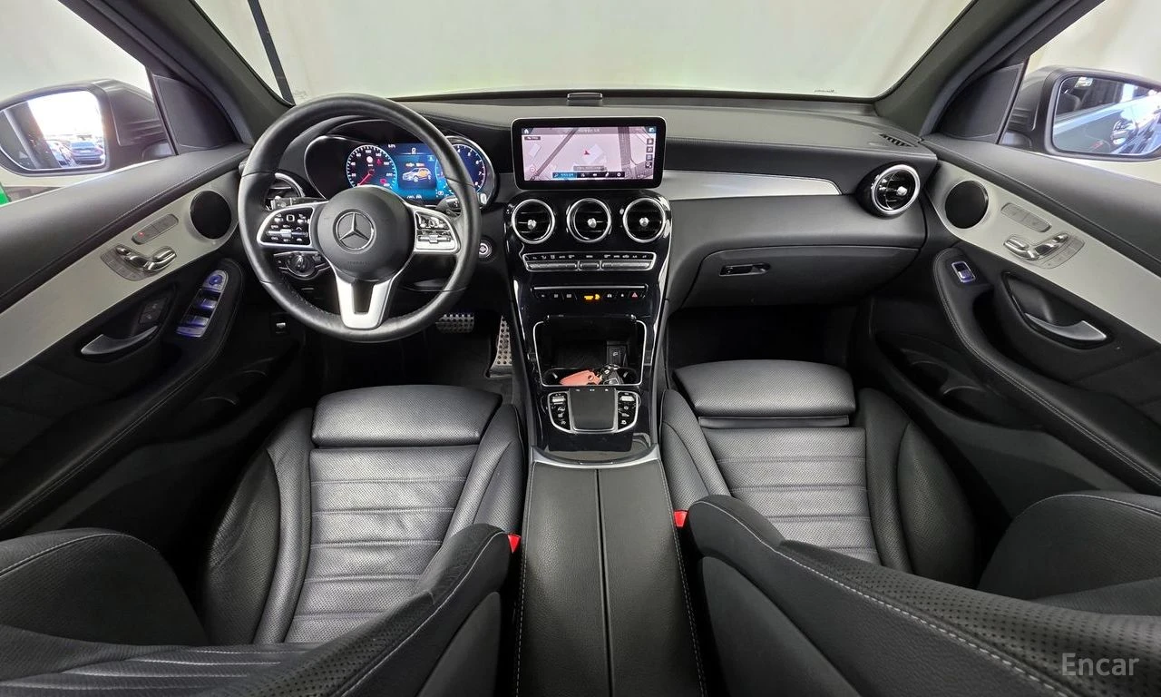 Mercedes-Benz GLC 300 AMG* LINE* ДИСТРОНИК* ХЕДЪП* 360КАМЕРА* , снимка 6 - Автомобили и джипове - 55431147