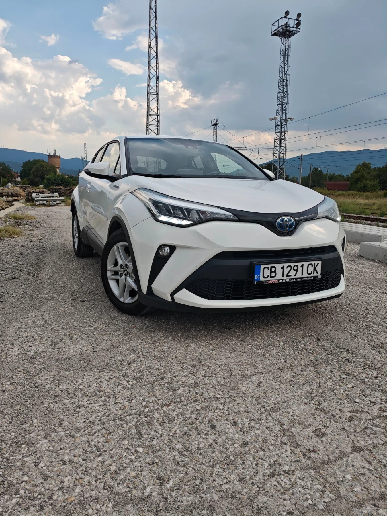 Toyota C-HR 1.8 hybrid, снимка 5 - Автомобили и джипове - 55606257