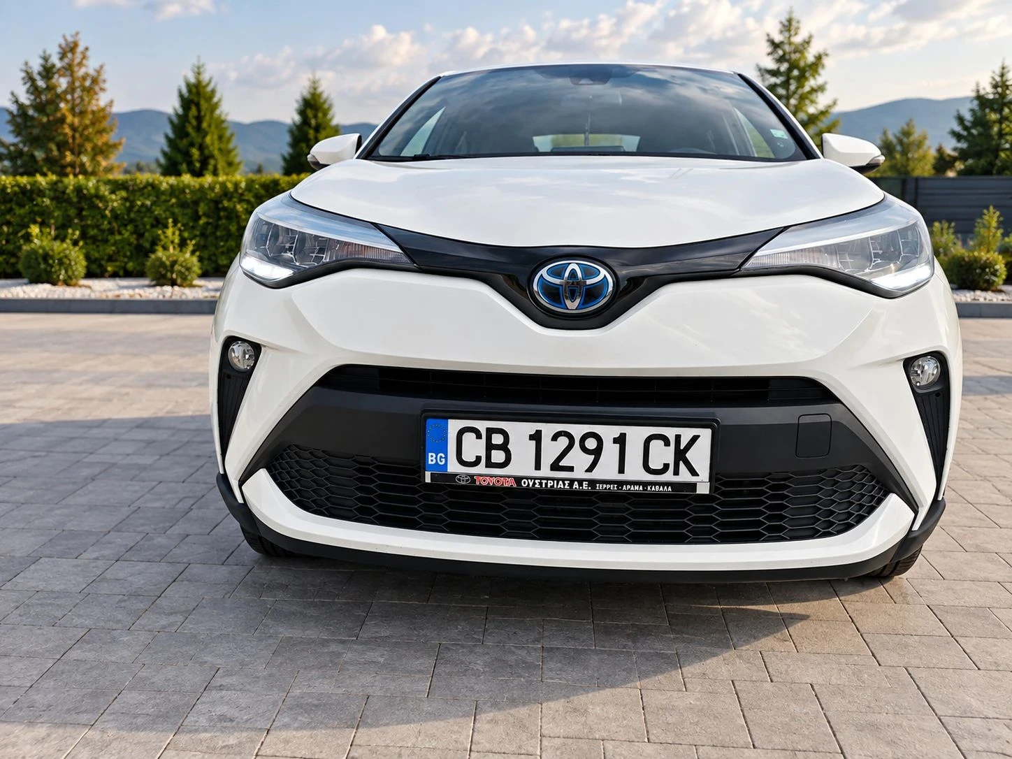 Toyota C-HR 1.8 hybrid, снимка 11 - Автомобили и джипове - 55606257