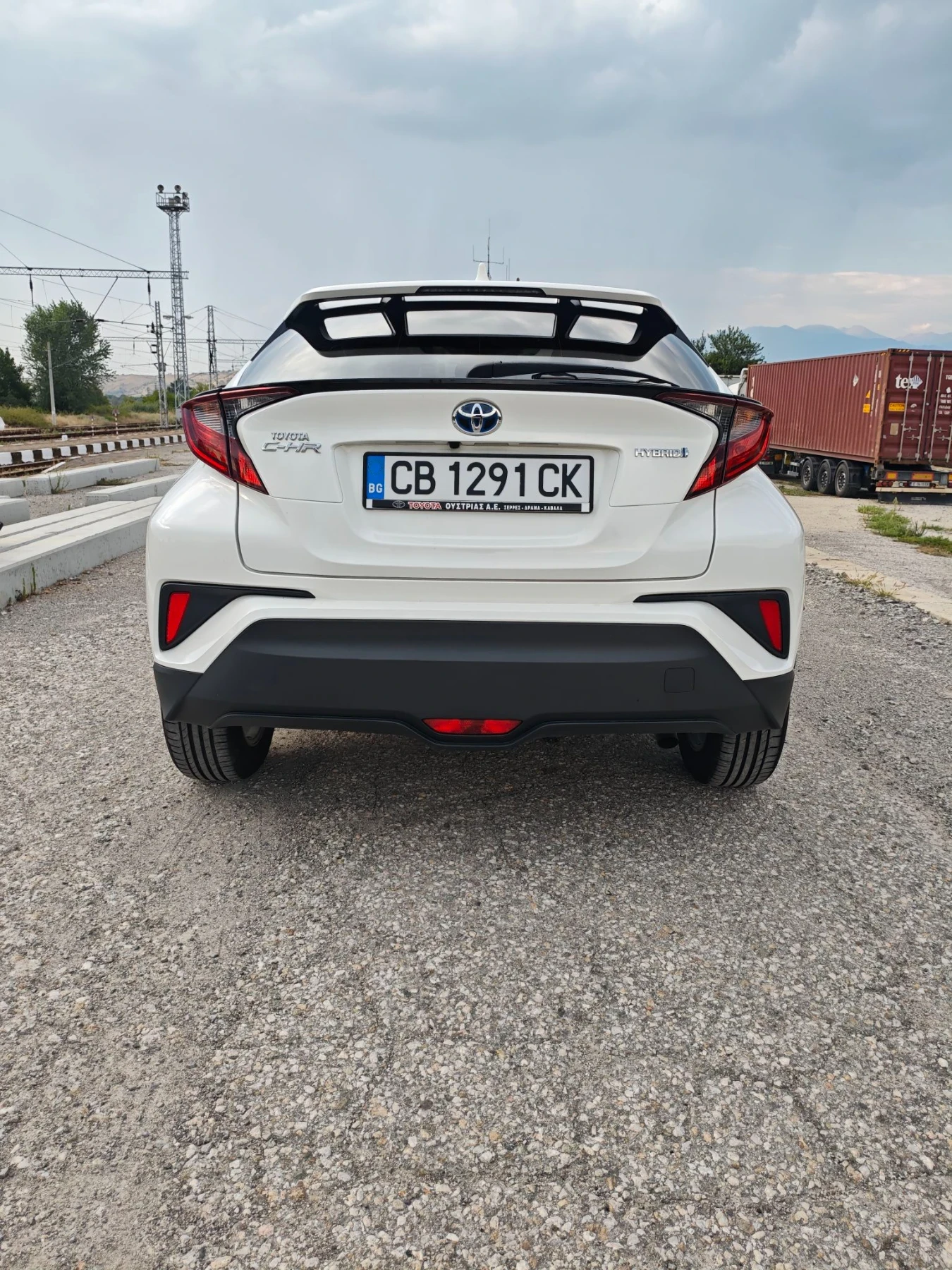 Toyota C-HR 1.8 hybrid, снимка 4 - Автомобили и джипове - 55606257