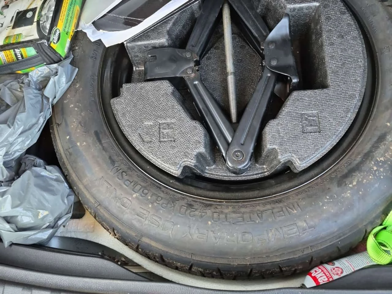 Toyota Rav4 * LE * АВТОКРЕДИТ БЕЗ ПЪРВОНАЧАЛНА ВНОСКА* , снимка 14 - Автомобили и джипове - 55712817