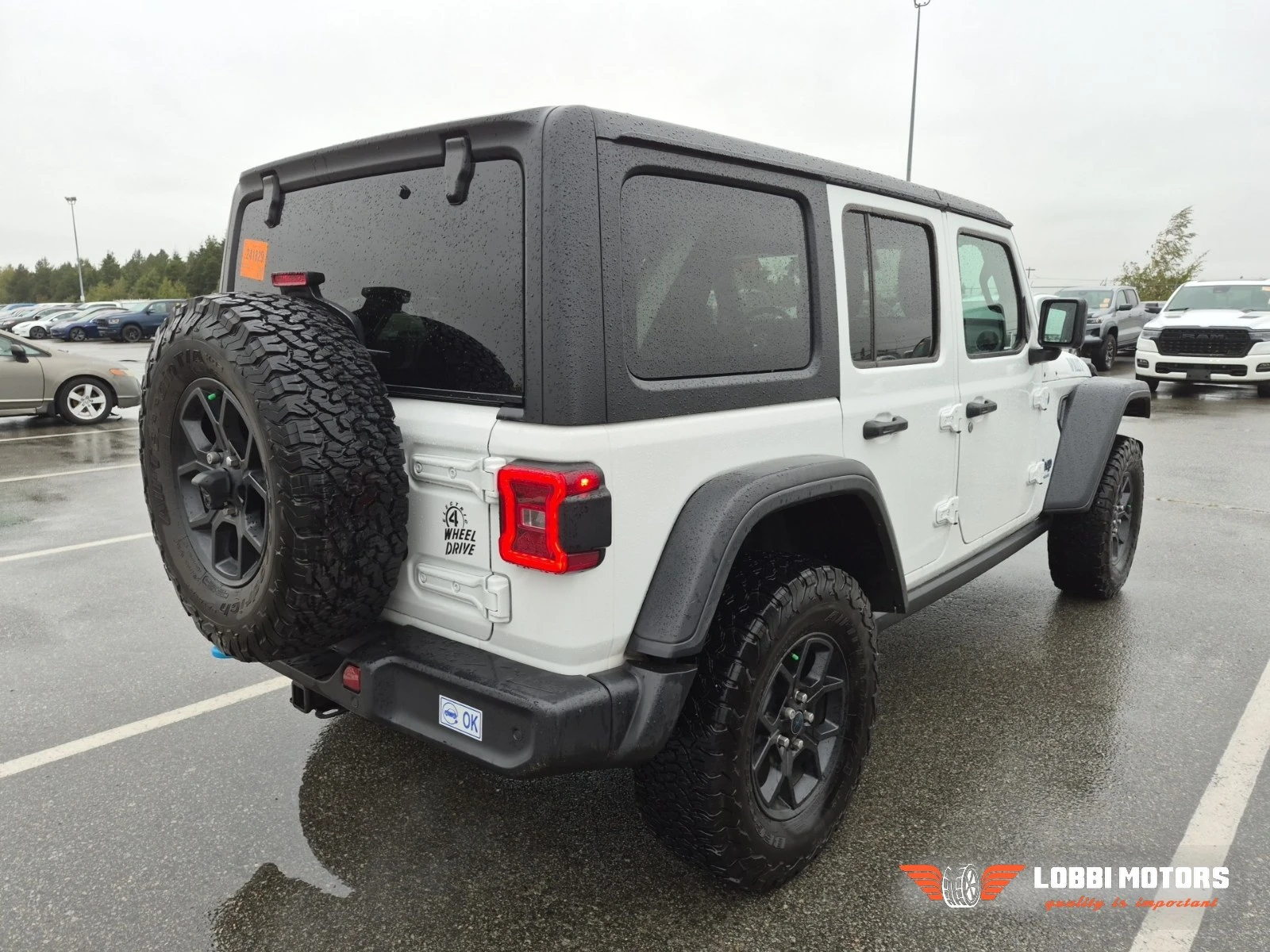 Jeep Wrangler, снимка 3 - Автомобили и джипове - 56295675