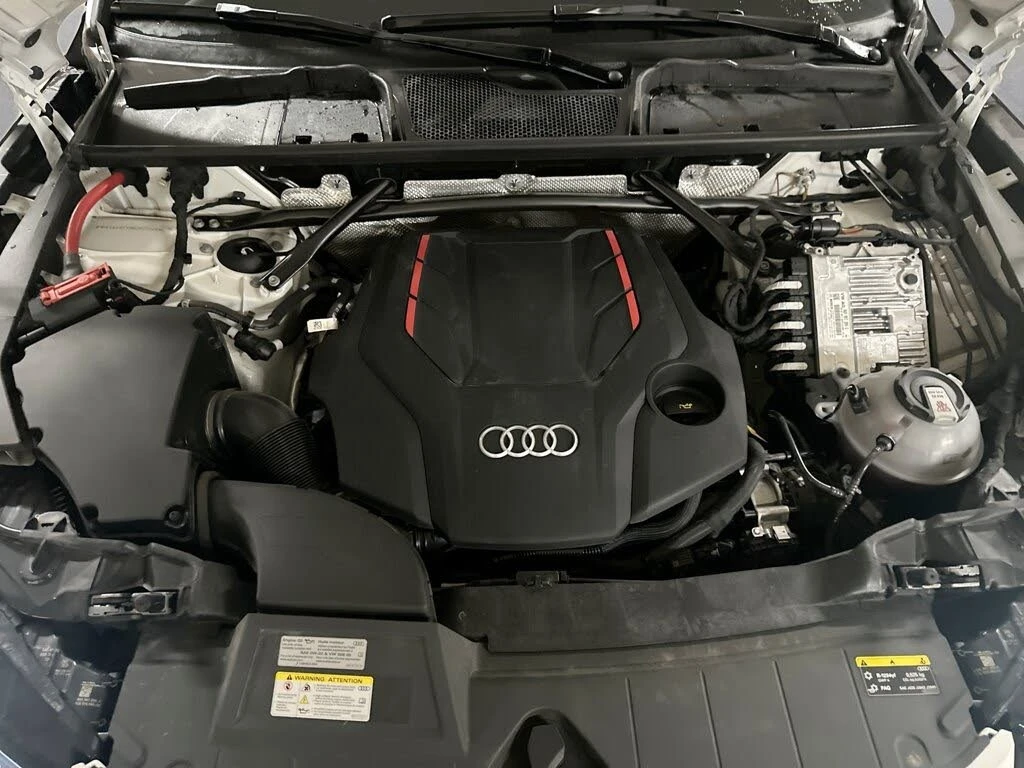 Audi SQ5 Progressiv AWD | RED INT | DISTRO | Side Assist, снимка 5 - Автомобили и джипове - 56347127