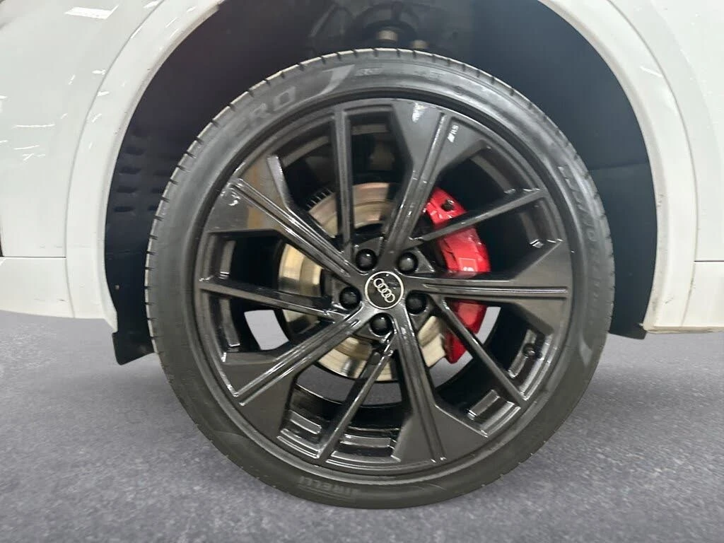 Audi SQ5 Progressiv AWD | RED INT | DISTRO | Side Assist, снимка 6 - Автомобили и джипове - 56347127