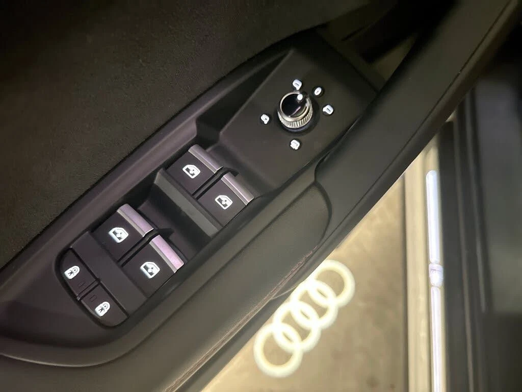 Audi SQ5 Progressiv AWD | RED INT | DISTRO | Side Assist, снимка 16 - Автомобили и джипове - 56347127