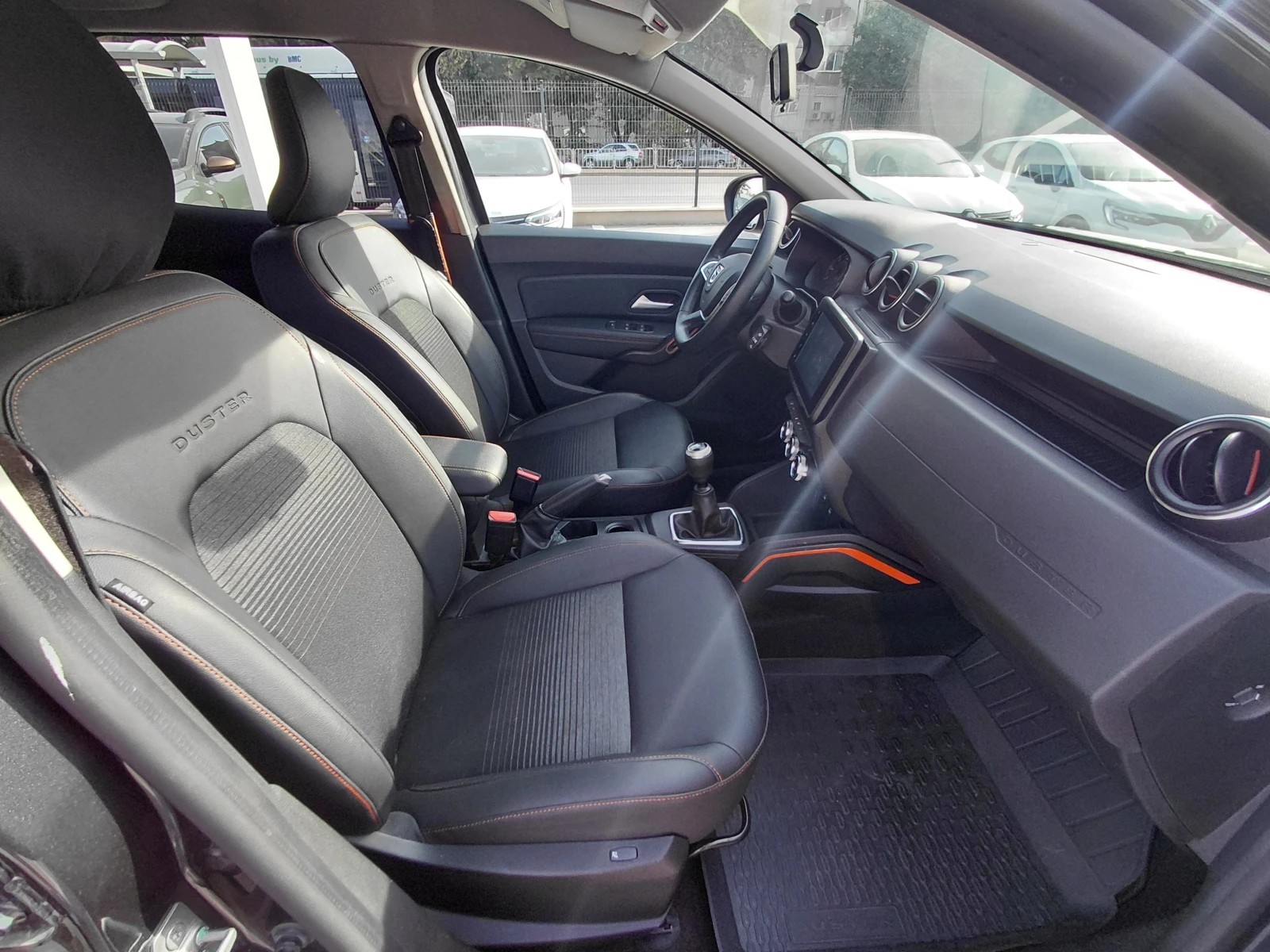 Dacia Duster Extreme / 100к.с/Газ/Бензин, снимка 13 - Автомобили и джипове - 56527483