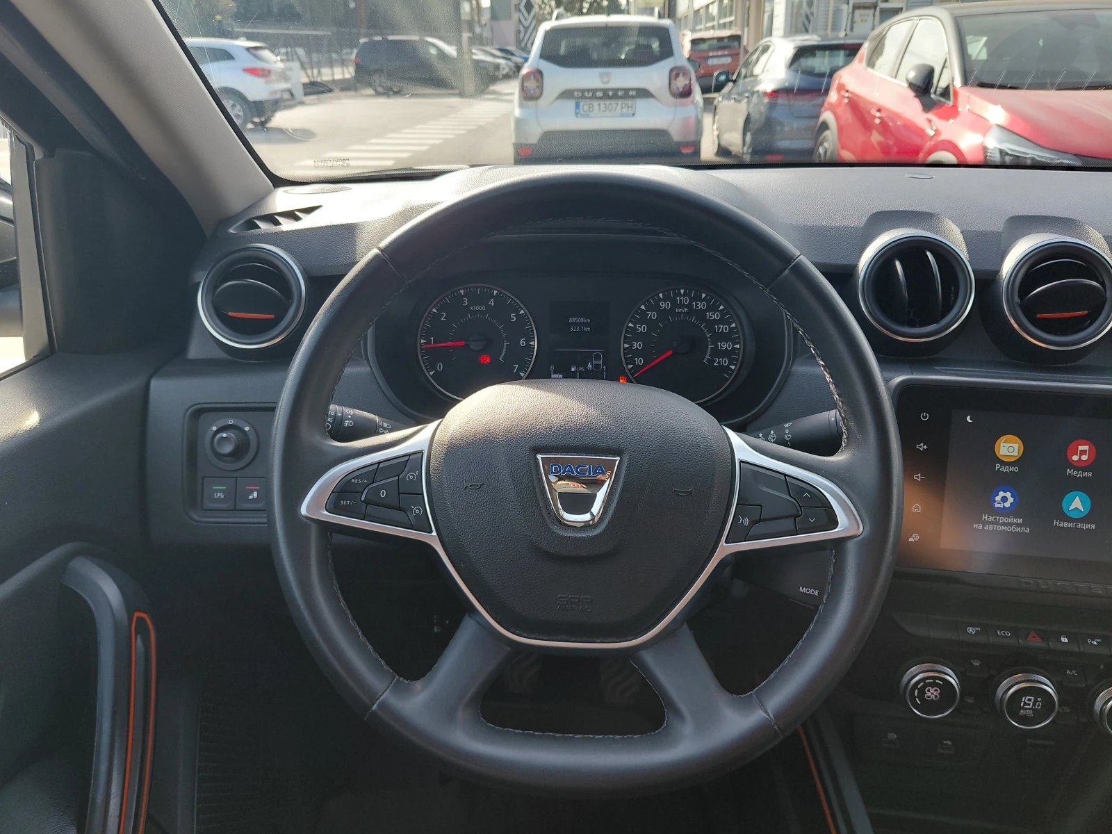 Dacia Duster Extreme / 100к.с/Газ/Бензин, снимка 9 - Автомобили и джипове - 56527483